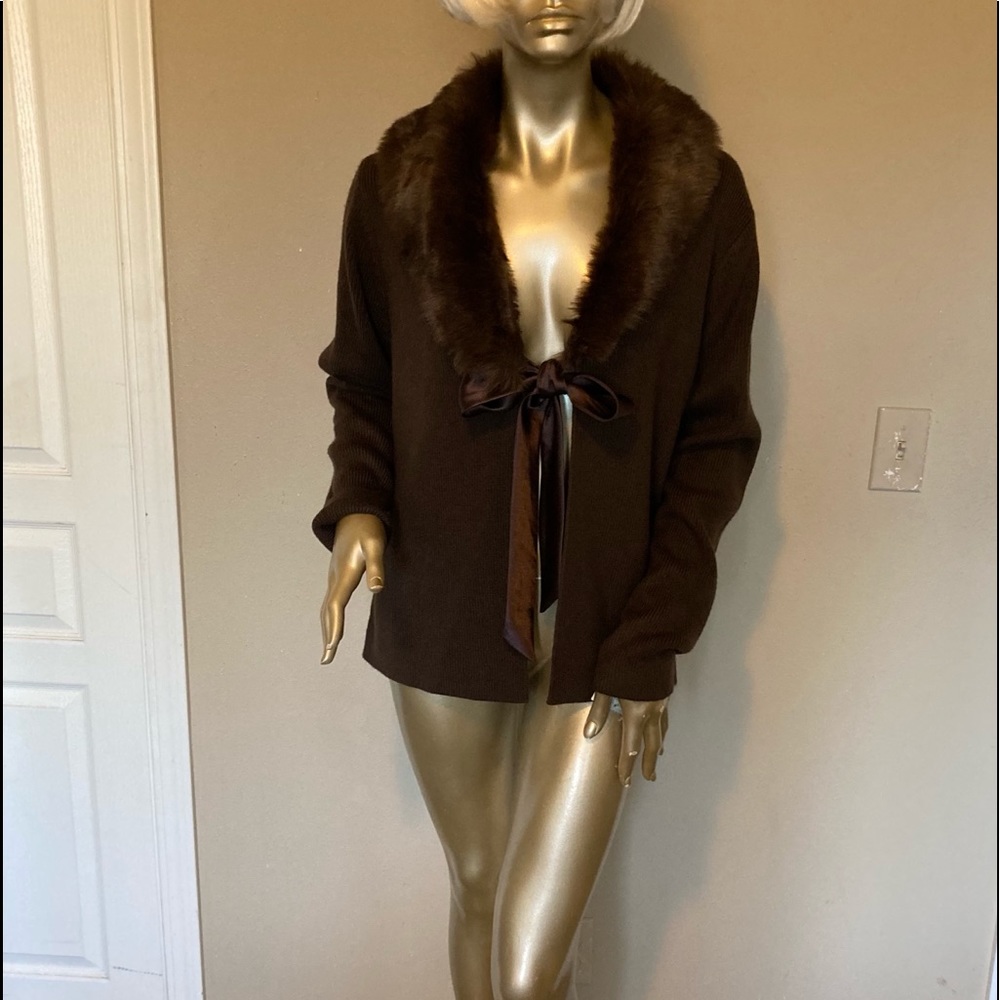 Women’s brown sweater size XL Croft & Barrow
